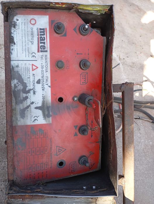 Plataforma elevatória Marel 2000 VKG