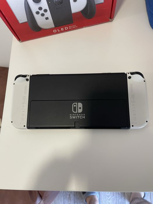 Nintendo switch Oled + acessorios