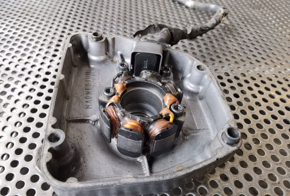 Pokrywa statora  dekiel Suzuki rmz 250 07r