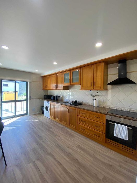 Apartamento T3 para arrendar à semana em Peniche