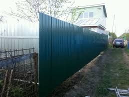 Заборы из металлопрофиля