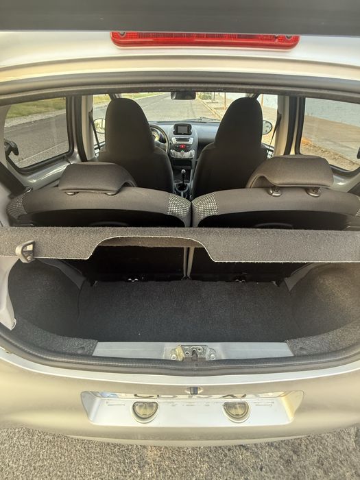 Toyota Aygo impecável