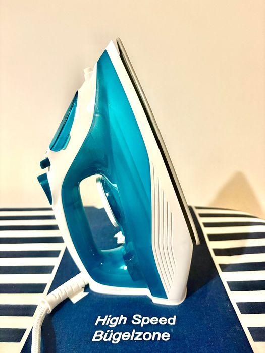 Zelazko Tristar 2000 W
