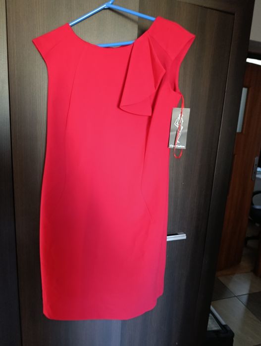 Sprzedam sukienkę nową elegancką