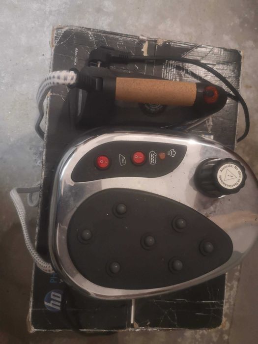 Ferro de engomar com caldeira