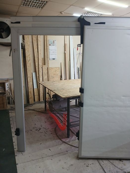 Вживані двері у холодну/морозильну камеру