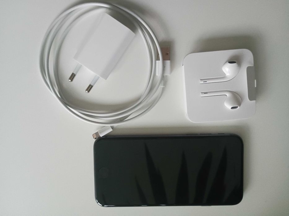 iPhone 8, Space Gray, 64GB