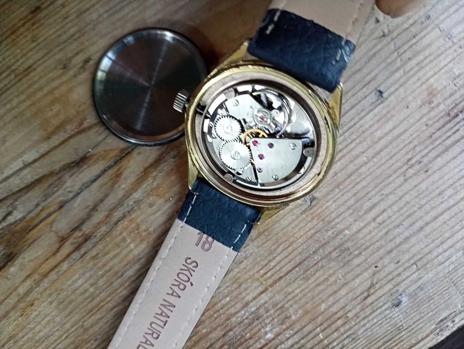 AVIA Swiss Made retro, fayny