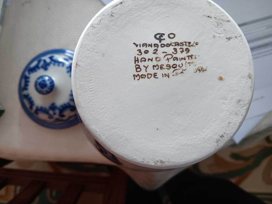Vaso em Cerâmica feito à mão de Viana do Castelo 36 cm, anos 80
