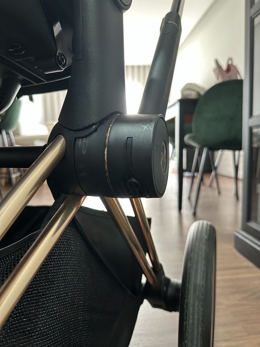 Carrinho Cybex com alcofa ovo