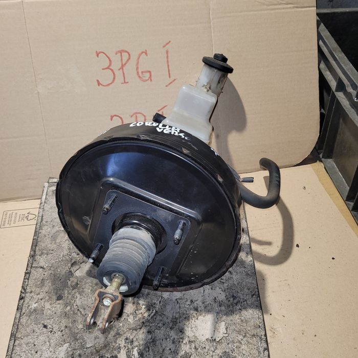 Serwo pompa hamulcowa Toyota Corolla Verso I E12 2003r