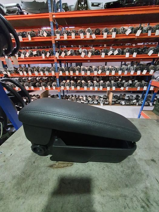 APOIO DE BRAÇO CITROEN C3 III 17- / 1615052780