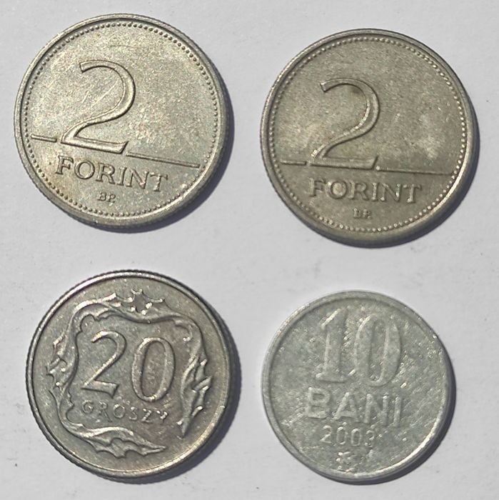 Монеты. 10 иностранных, 6 советских.