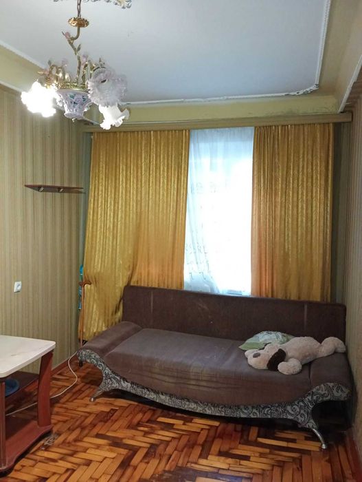 продам трехкомнатную квартиру, ул. Сытова