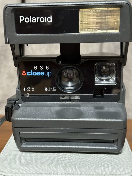 Polaroid Close Up 636,камера миттевого друку.