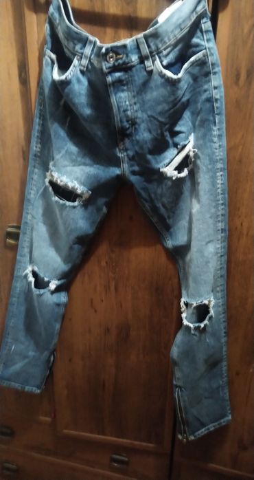 H&M р.50-52 (W34) джинсы с молниями на штанинах