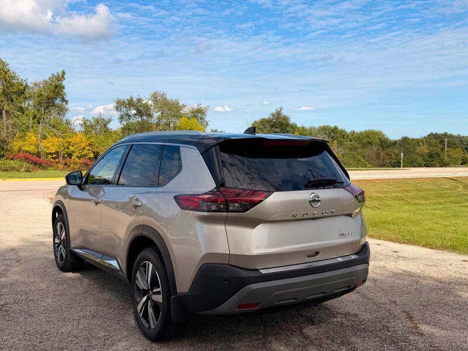 Nissan Rogue SL      2021