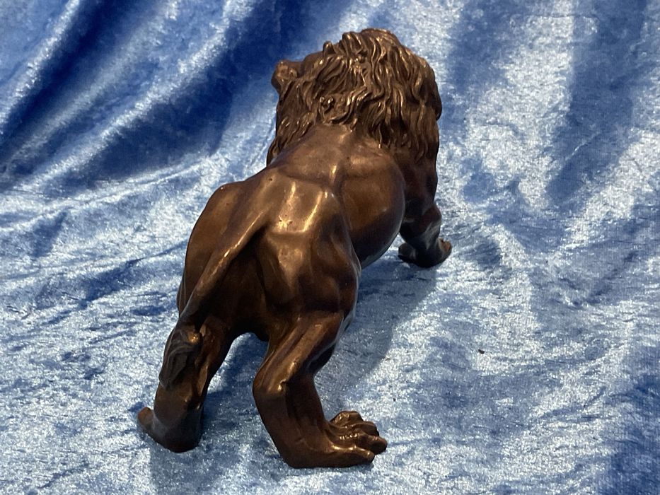 Bronze leão com 16 cm ,anúncios abaixo