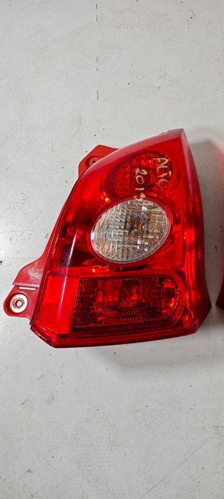 SUZUKI ALTO VII 2013 ROK Lewa i Prawa Lampa lewy i prawy tył