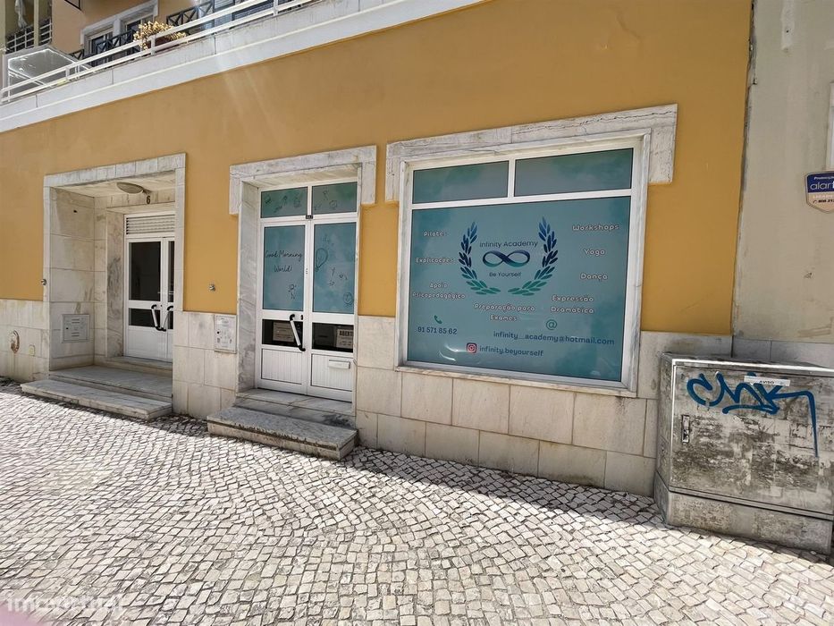 Loja para arrendar com cerca de  190m2