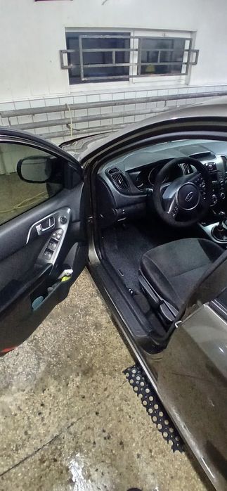 Kia Cerato 2.0 газ/бенз 2009.