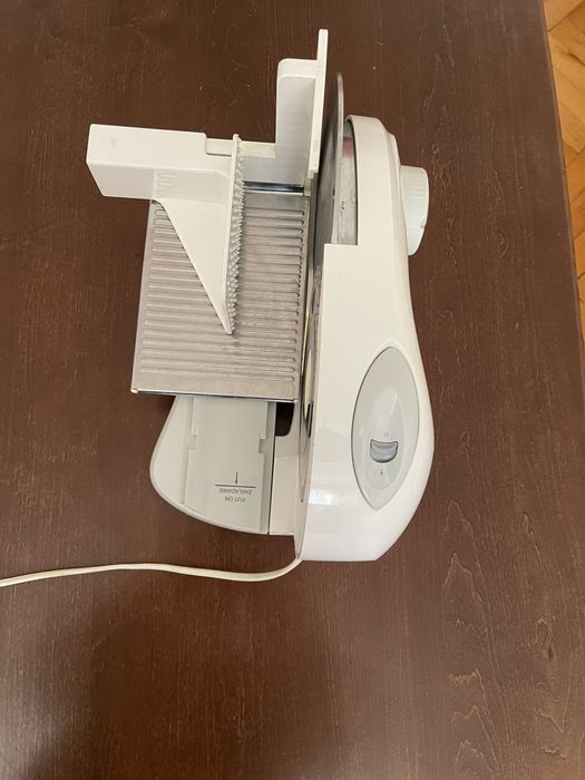 Комбайн нарізки ковбасних виробів