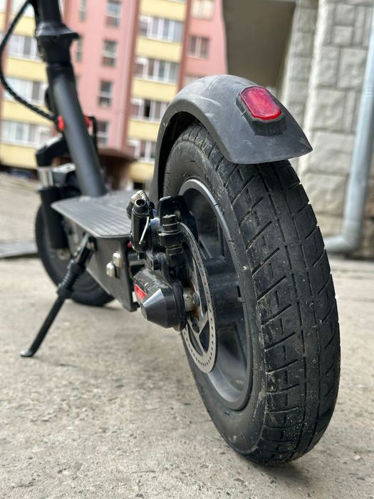 Продам електросамокат Crosser E9 Pro MAX Air 10" з амортизатором