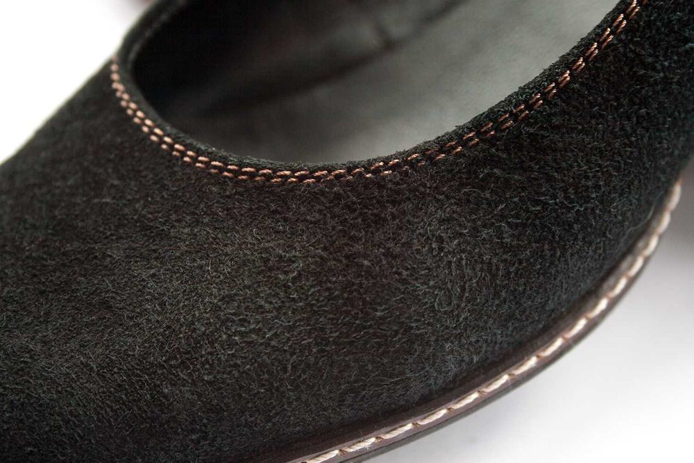 Польські замшеві туфлі-човники на невеликих підборах