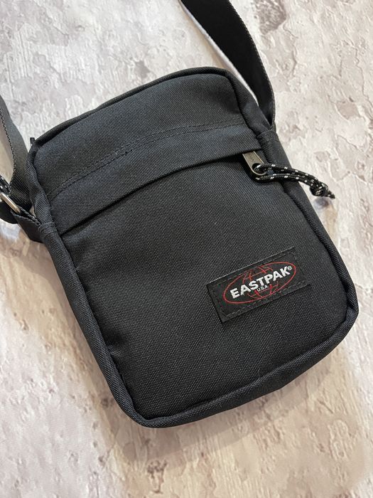 Мессенджер Eastpack сумка через плечо Истпак