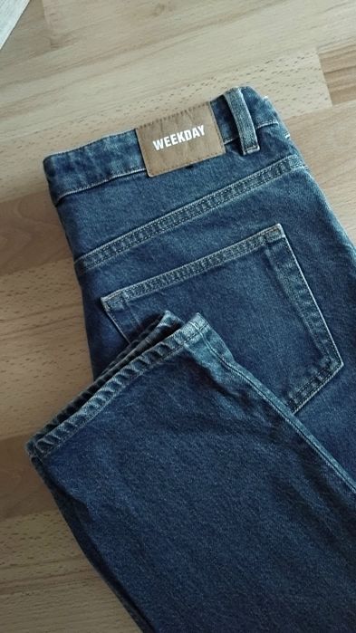Jeansy straight Weekday rozm. S/M