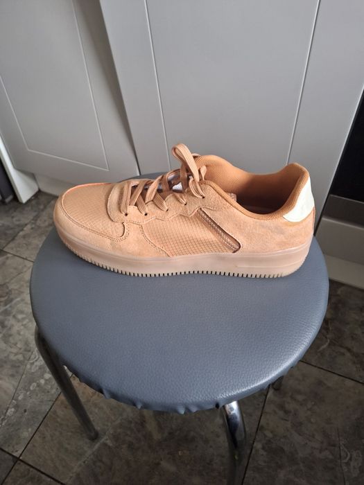 Buty  sportowe 41