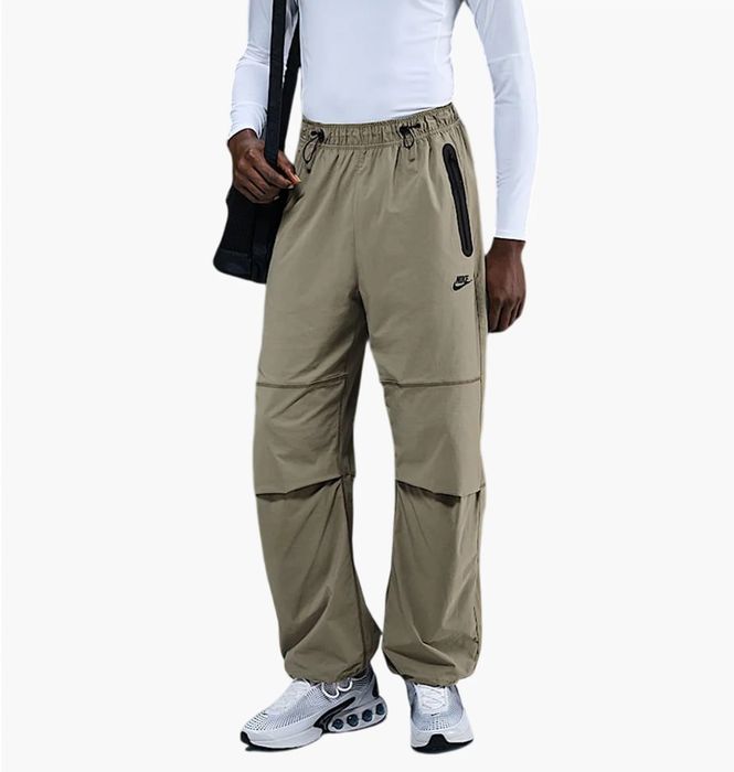 Штани Nike Tech Woven Pants Olive HM7158-320 (L)Оригінал/штани найк