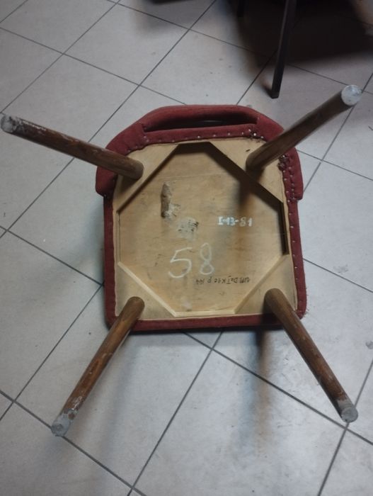 Sprzedam krzesło prl