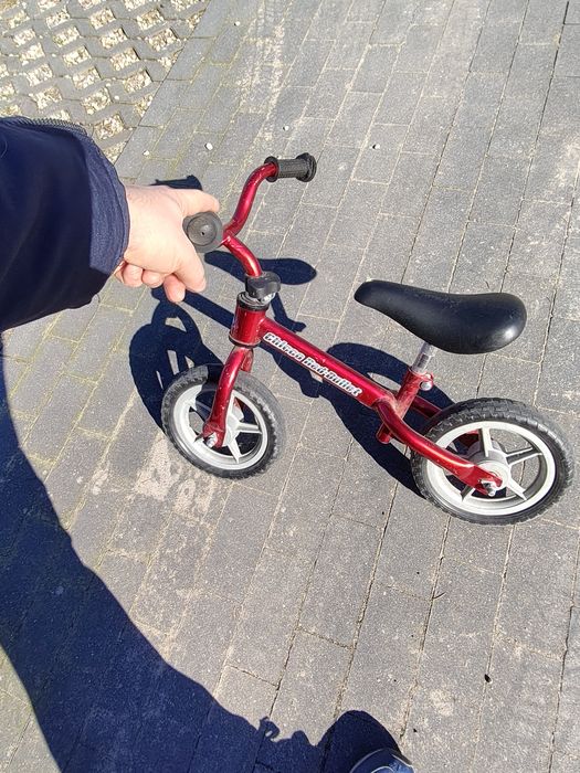 Rowerek biegowy czerwony