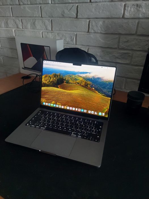 MacBook Pro 14" 16gb ram 1000GB SSD M1 Pro
