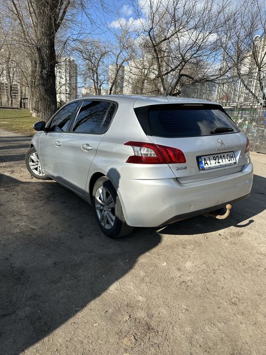 Peugeot 308   2016  1.6 дизель