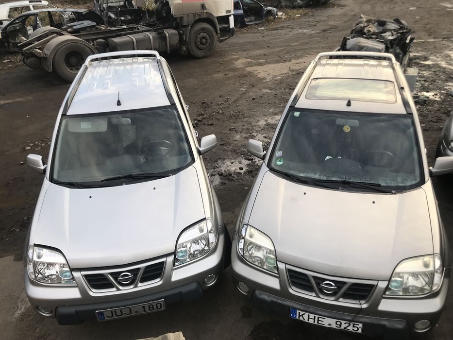 Nissan X-Trail T30 перше покоління (2001—2007) 2.0 бензин 2.2tdi автош