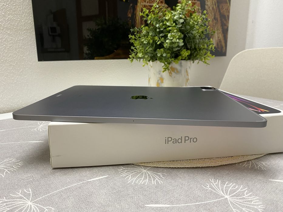 iPad Pro || 12.9” || 6a Geração || 512 GB || Fatura e Garantia!