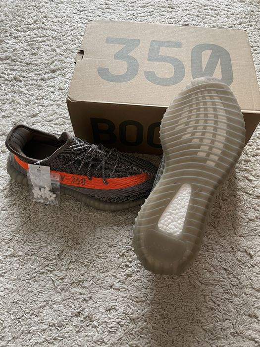 Adidas Yeezy Boost 350 V2, rozmiar 44, nowe, pudełko orginalne