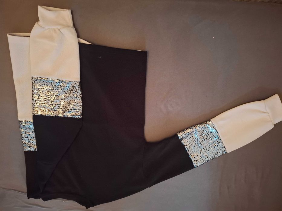 Blusa com lantejolas