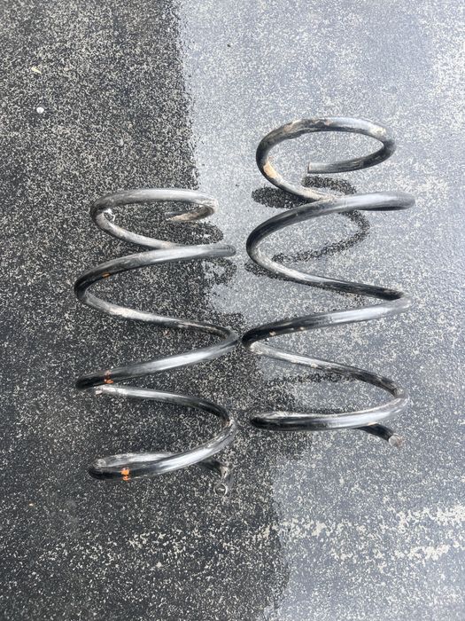 Продам пружины на е39