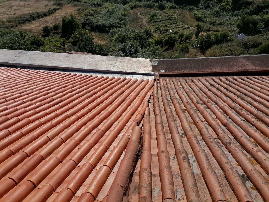 ... Só Telhados ... Reparações-Tratamentos-Isolamentos-Construções