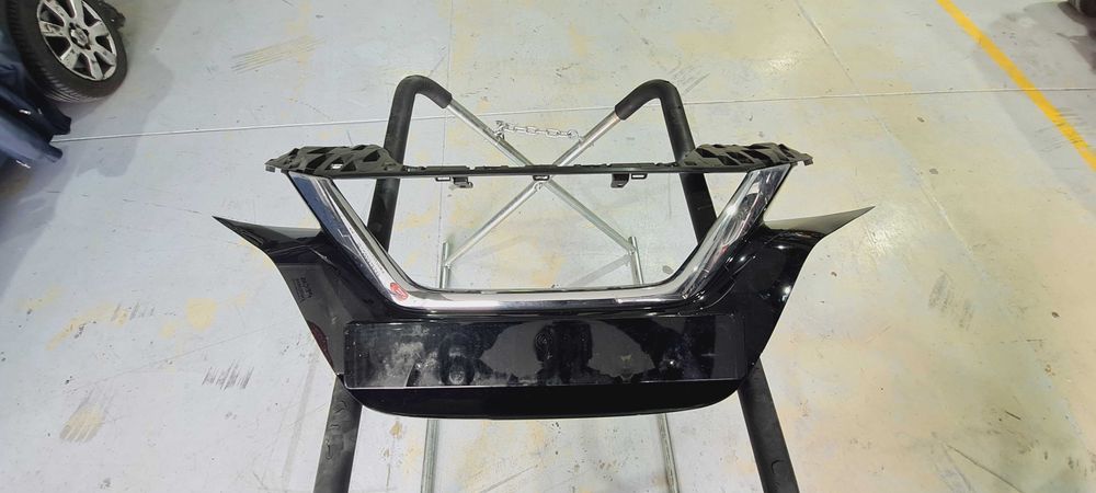 Nissan leaf - Friso dianteiro para choques frente