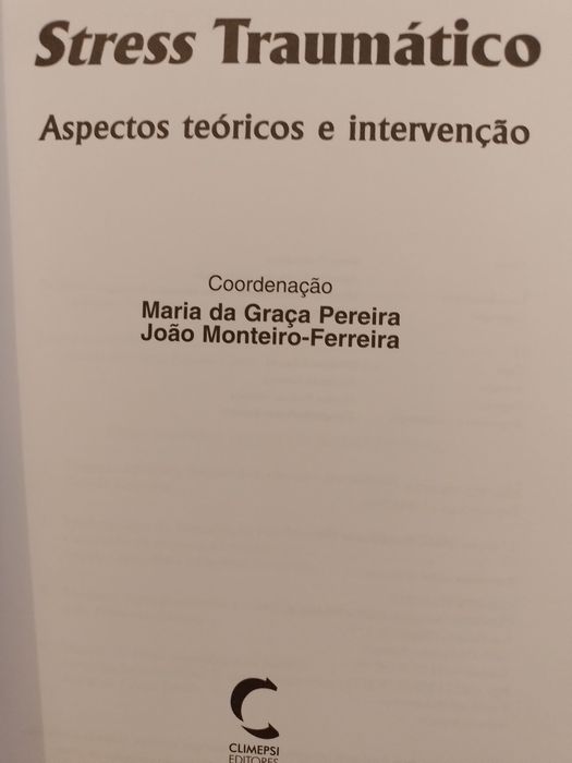 Livro técnico psicologia- Psiquiatria Stress Traumático