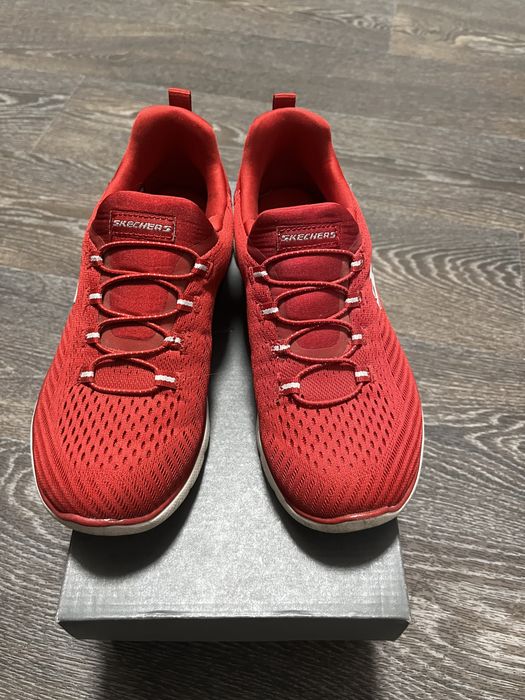 Кросівки Geox, Skechers