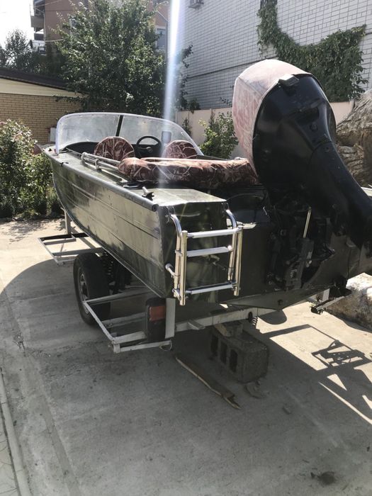 Лодка Днепр