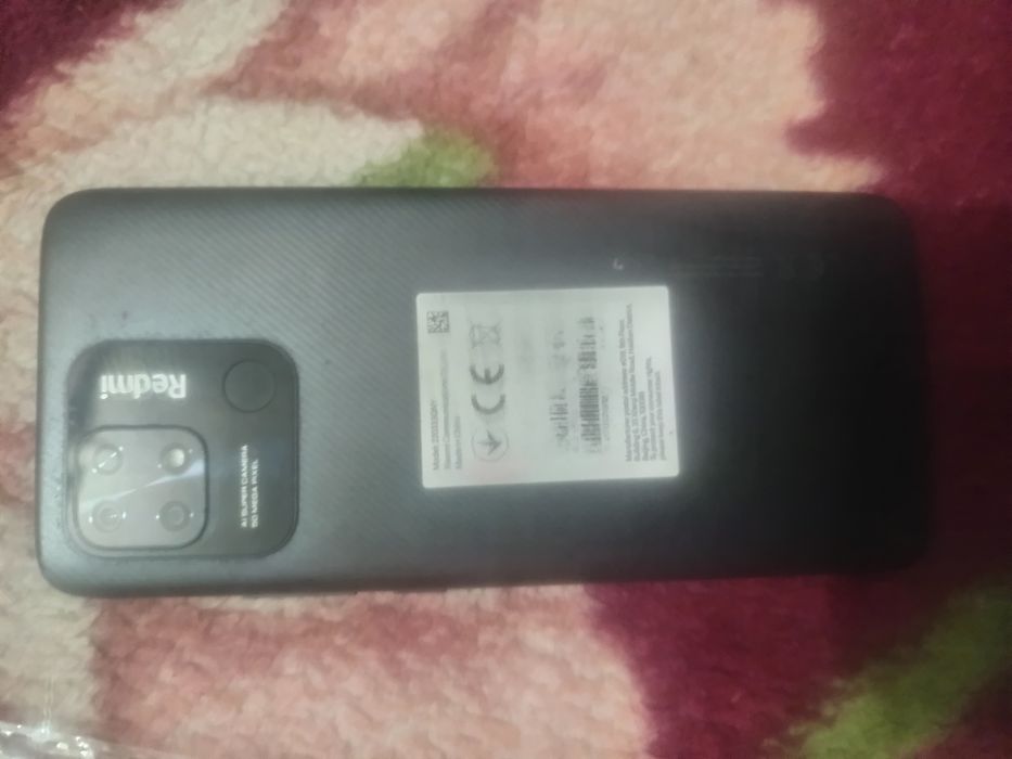 Телефон Redmi 10C.