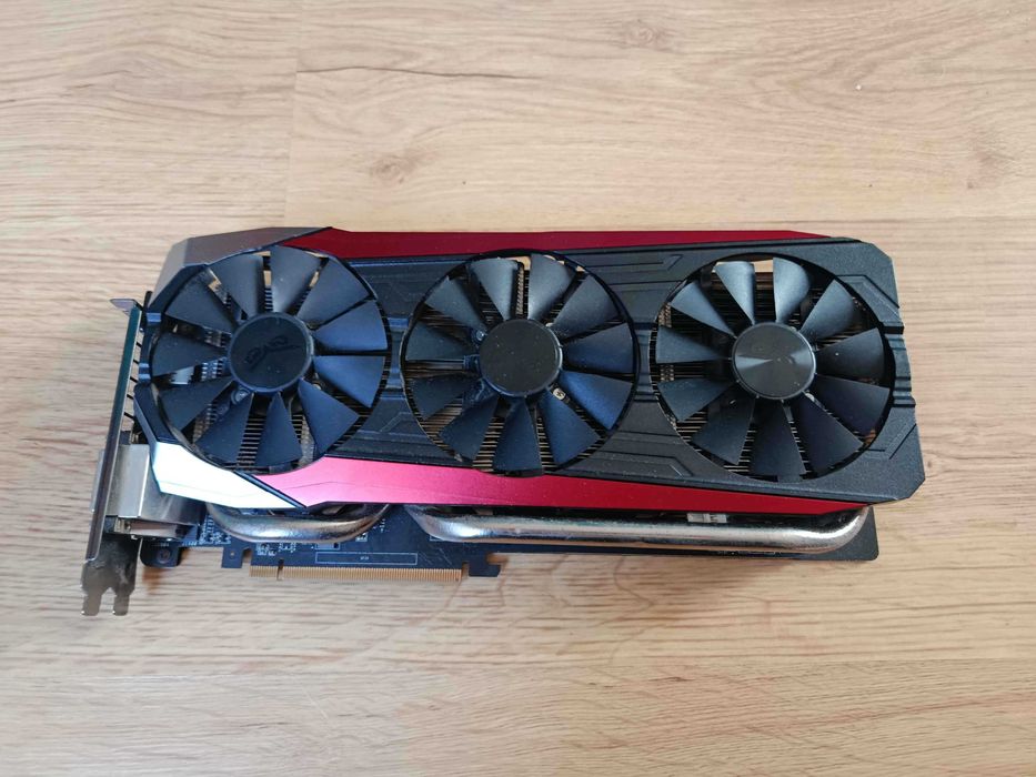 Karta graficzna Strix Radeon R9 390