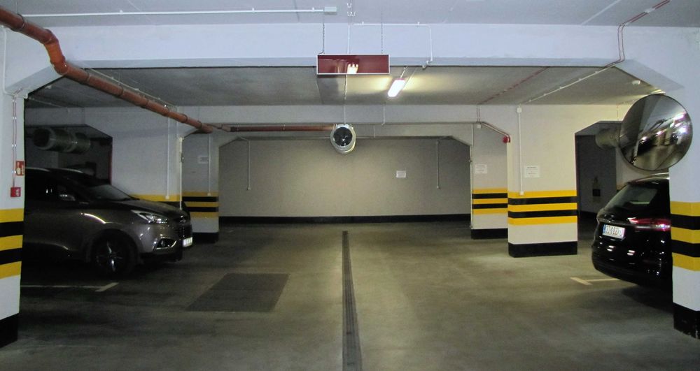 Miejsca  parkingowe,Parking Podziemny,LĘBORSKA ,PRZYMORZE Małe