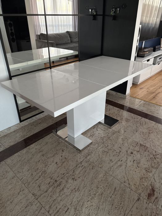 Stół biały lakierowany rozkładany